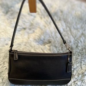 Coach leather Hampton black Demi Baguette